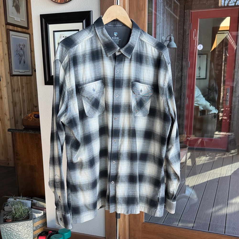 Kuhl Men’s Black and White Plaid Casual Button Down Shirt (Sz XXL)